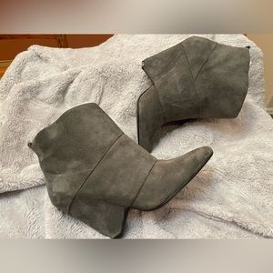 Stormy gray Aldo suede wrap around booties